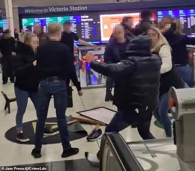Late-Night Chaos as Violent Brawl Erupts Outside Wetherspoon Pub at Victoria Station