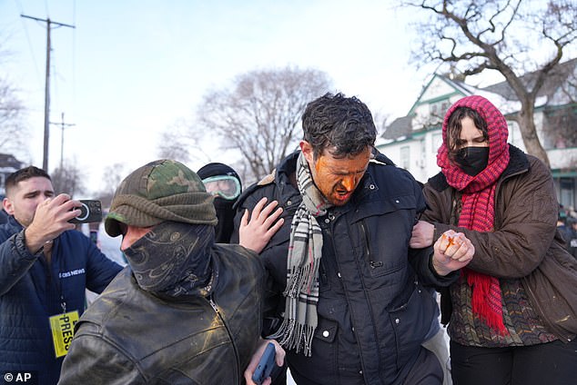 Minneapolis Protest Turns Violent After ICE Agent's Shooting, American Flag Burned in Demonstrations