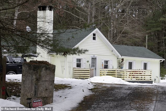 US Marshals' Raid on Timothy Busfield's Home Fails as Actor Surrenders Ahead of Arrest