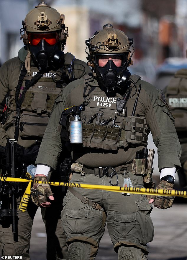 Minneapolis Becomes Battleground in National Debate Over Federal Agents' Role After Border Patrol Shooting