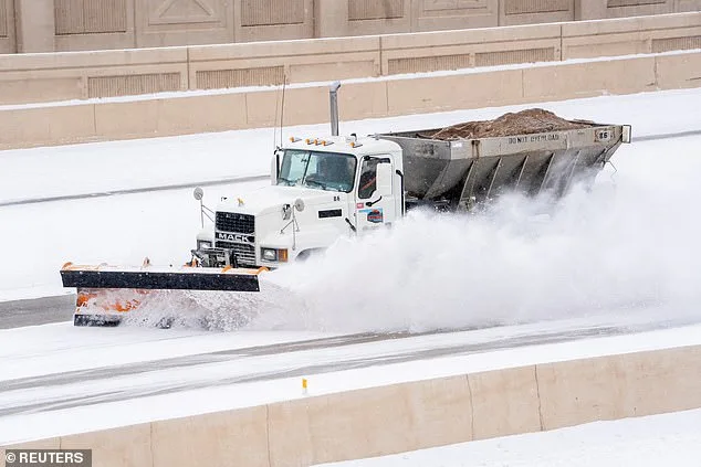 Record-Breaking Storm Fern Threatens Chaos Across 34 States as Unprecedented Winter Weather Warnings Expand