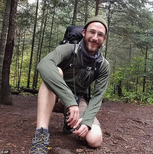 Fatal Shooting of Alex Pretti Sparks Controversy Over Disarmament and Use of Deadly Force During Immigration Operation