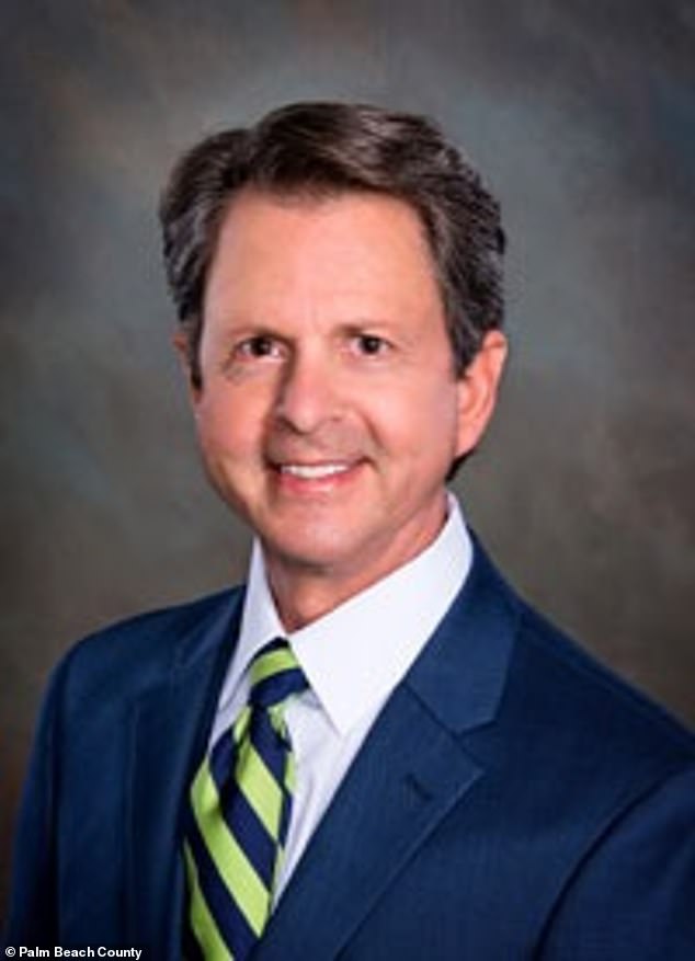 FAA's New No-Fly Zone Sparks Outcry Over Noise Complaints from Locals Near Trump's Florida Estate