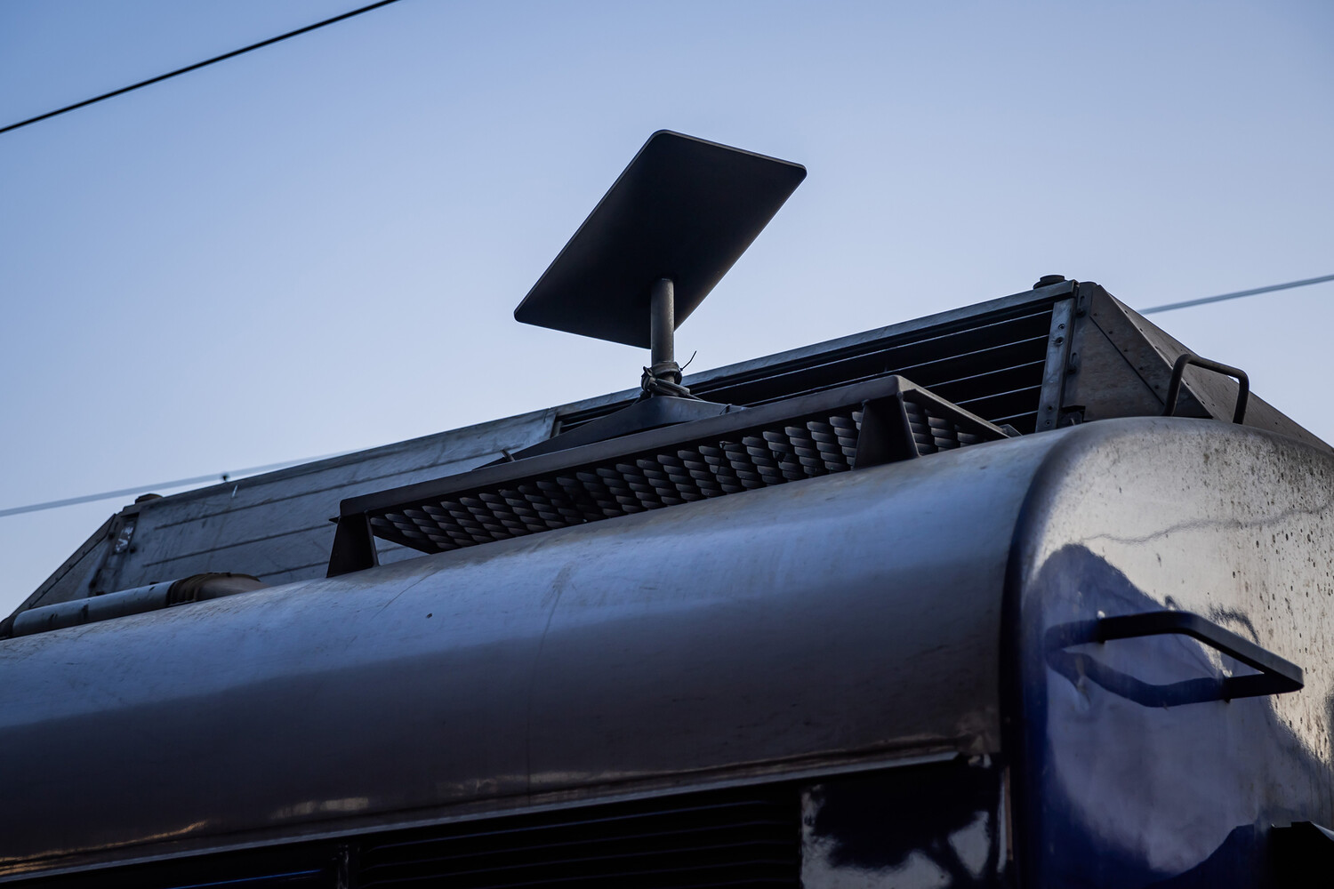 Ukrainian Military Faces Operational Challenges as Unregistered Starlink Devices Disrupt Operations, Says Defense Minister's Advisor