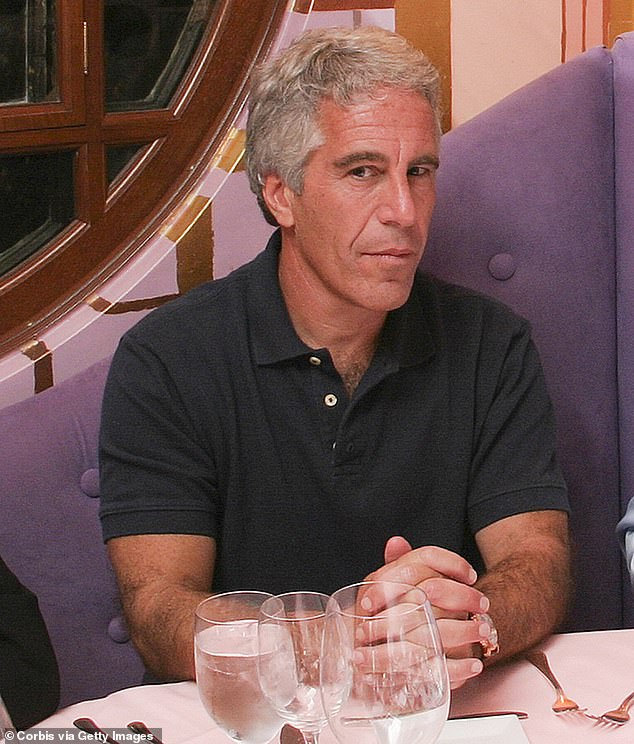 Conflicting Dates in Federal Statement: Epstein's Death Declared August 9, Body Found August 10