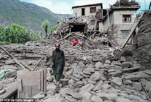 Three Major Quakes in Afghanistan Kill Over 2,200, Devastating Remote Provinces