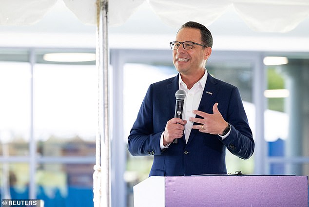 Tiger Woods Clarifies Non-Political Stance as Pennsylvania Officials Join Ribbon-Cutting for New Learning Lab