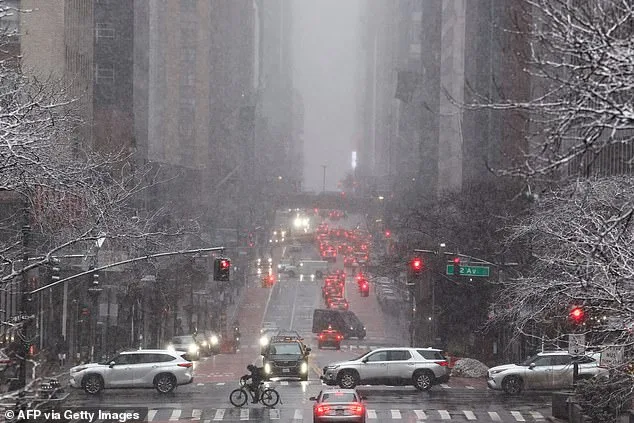 New York Mayor Issues Citywide Travel Ban Ahead of Major East Coast Blizzard