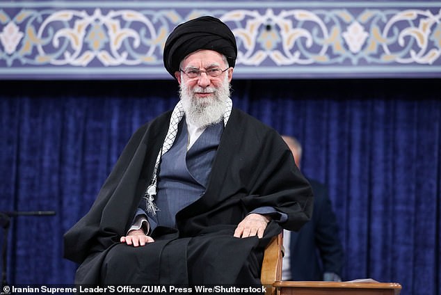 Trump Issues Dire Warning: Iran Must Vow No Nuclear Weapons to Avoid War