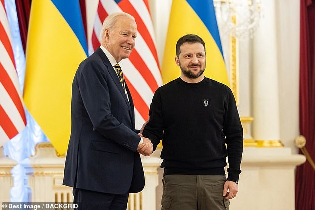 Biden's Gaffe Conflates Putin and Zelensky Amid Criticism of Trump's Ukraine Remarks