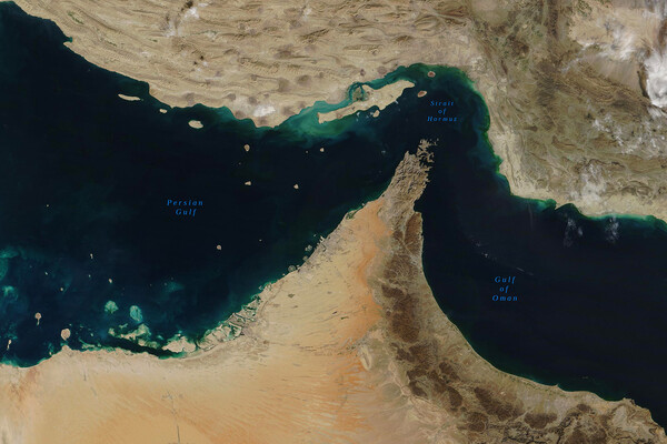 CENTCOM Confirms Strait of Hormuz Open Amid Iran's Claims of Closure and Information Gap