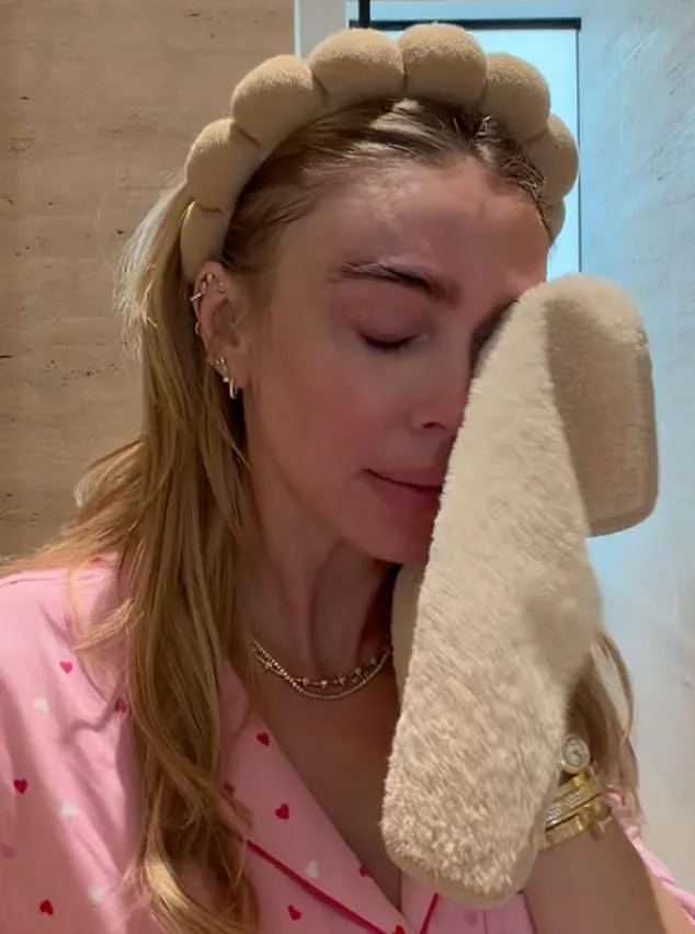 Dubai Hypermarket in Chaos as Panic Buying Erupts Over Missile Attacks and Empty Shelves