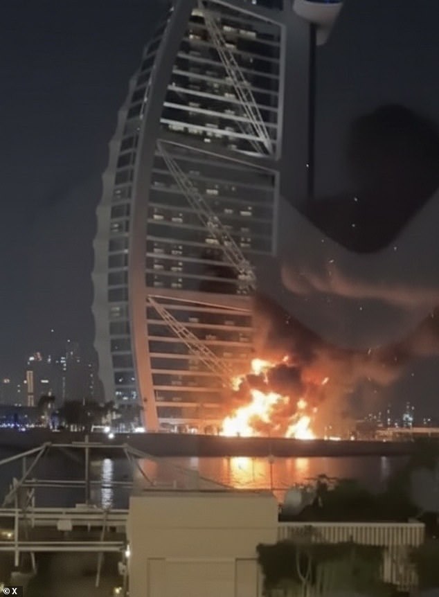 Dubai Hypermarket in Chaos as Panic Buying Erupts Over Missile Attacks and Empty Shelves