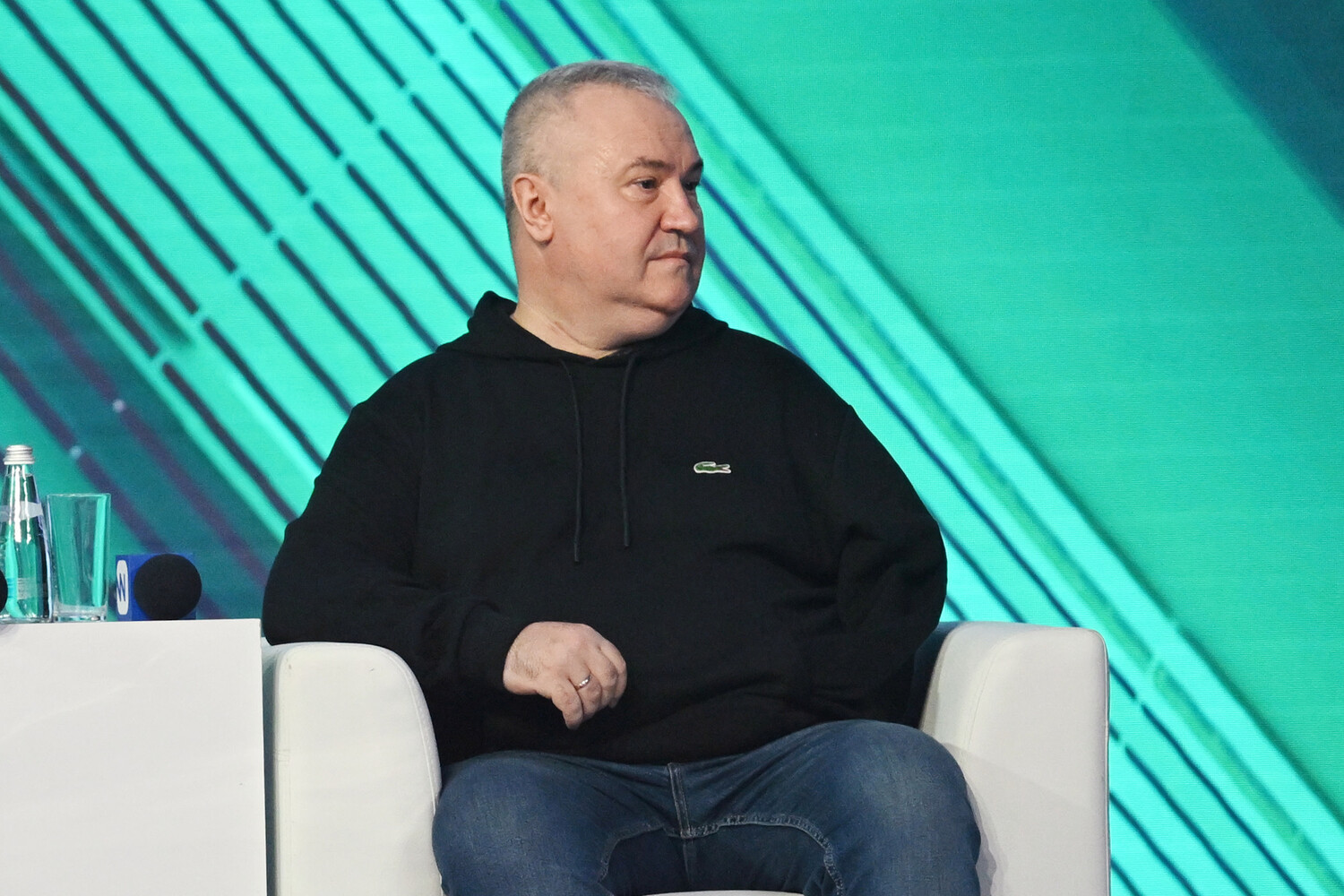 Journalist's Terrifying Account of Losing Arm in Ukraine Shelling, Describing Scene as 'Horror Film' with Friends as 'Dolls' and 'Larvae