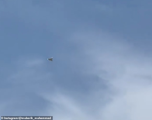 UAE Intercepts Iranian Shahed-136 Drone with AIM-9X Missile Over Dubai as Tensions Escalate