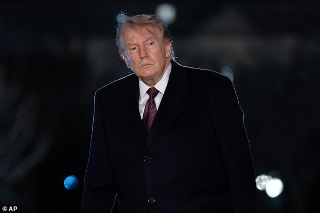 Trump Warns NATO Allies of 'Very Bad Future' Over Hormuz Patrols as Tensions Escalate