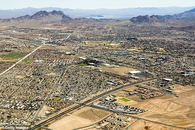 California's Republican Exodus Fuels Nevada's Democratic Surge, Reshaping Political Battlegrounds