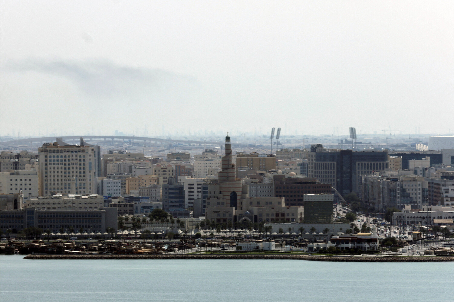 Explosions Rock Doha Amid Rising Regional Tensions and Uncertainty Over Responsibility