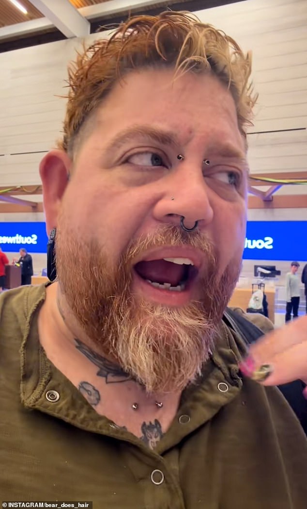 Kenny Slack's Viral Incident with Southwest Airlines Sparks Debate Over Extra Seat Policies for Larger Passengers