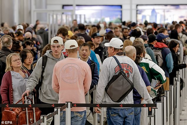 Airport Chaos as Government Shutdown Prolongs Security Line Disasters at Major Hubs