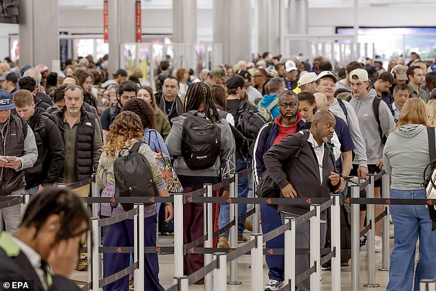 Airport Chaos as Government Shutdown Prolongs Security Line Disasters at Major Hubs
