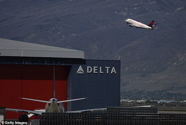 Delta flight delayed as passenger refuses to hang up phone