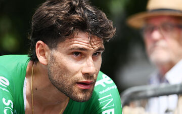 Zanoncello disqualified from Giro d'Italia after headbutting rival in Milan sprint.