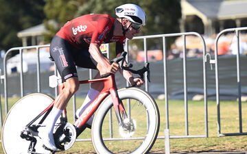 Zanoncello disqualified from Giro d'Italia after headbutting rival in Milan sprint.