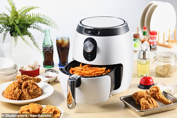 Experts Warn Against Cooking Popcorn, Pasta, and Bread in Air Fryers