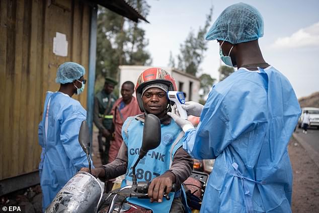 Austrian Ebola Patient Isolated for Second Test After Returning from Uganda