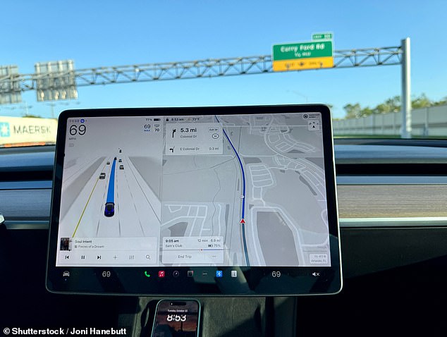 Tesla driver falls asleep while using Full Self-Driving on Sydney motorway