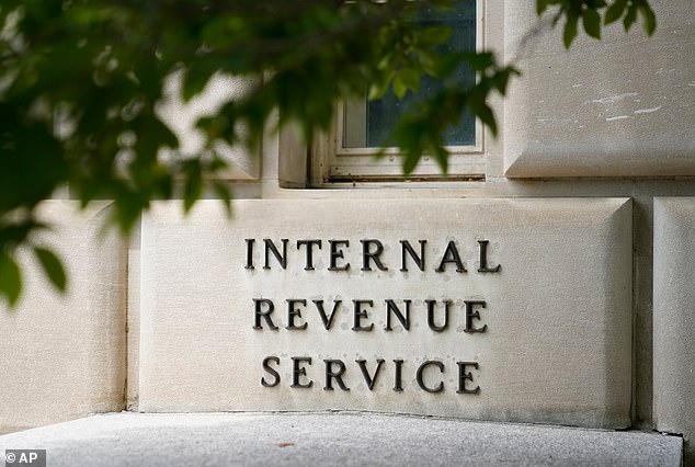 Judge Reopens Trump IRS Suit, Halting His Anti-Weaponization Fund.