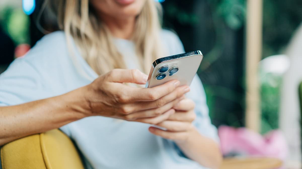 Avoid $1,000 iPhone Upgrade Bills by Swapping Batteries for Under $100