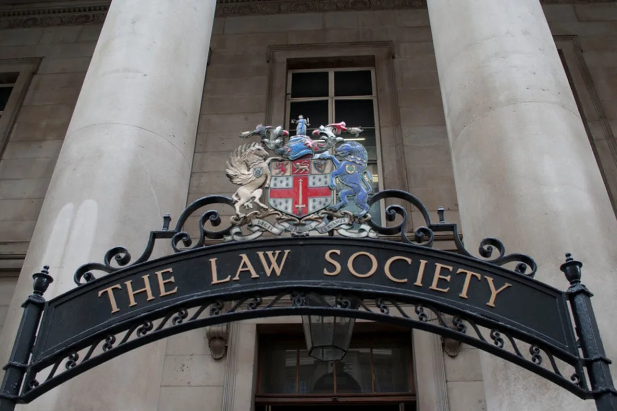 Scholars analyze Britain's unique interpretation of international law rights evolution.