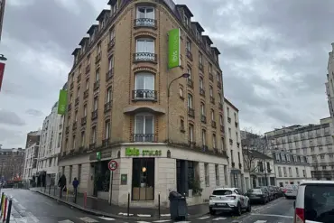 American Student in Paris Accused of Throwing Newborn from Hotel Window: Tragedy Unfolds