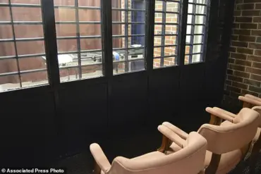 Death Row Inmate Claims He Chose Firing Squad Out of Fear