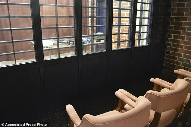 Death Row Inmate Claims He Chose Firing Squad Out of Fear