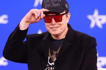 Elon Musk Target of Throat-Slashing Threat by Influencer in TikTok Video