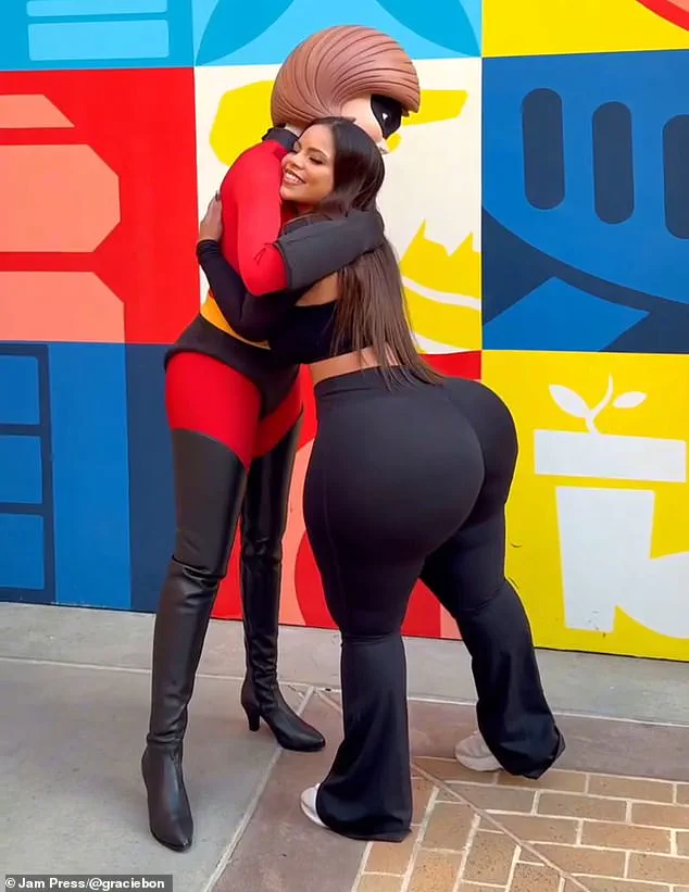 Plus-Size Influencer's Disneyland Experience Ends in Discomfort and Stares
