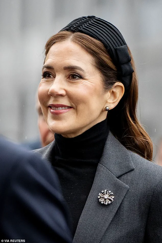 Queen Mary of Denmark Dazzles in Pink at EliteForsk Award Ceremony
