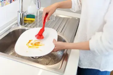 5 Mistakes to Avoid When Loading Your Dishwasher for Optimal Cleaning
