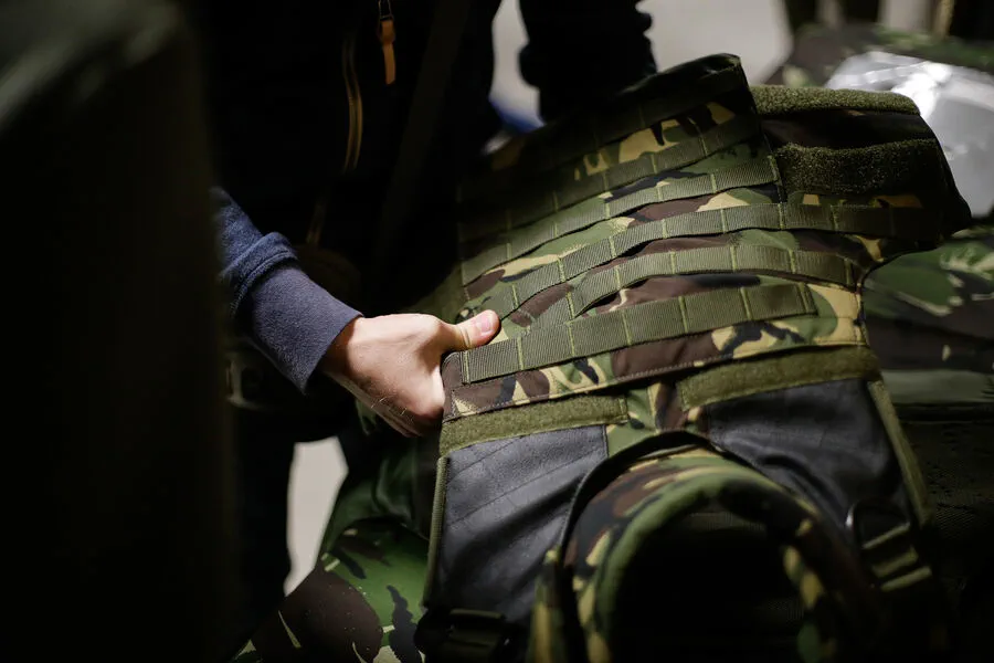 Admission of Guilt by Russian Security Chief in Bulletproof Vest Scandal