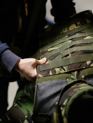 Admission of Guilt by Russian Security Chief in Bulletproof Vest Scandal