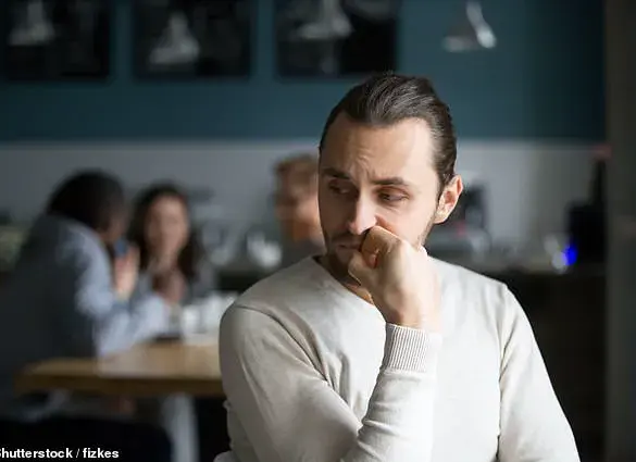 Diner Surprised by Family Request to Share Table at Busy Lunch Spot