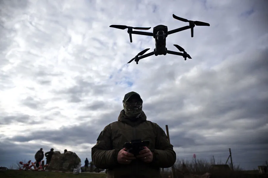 Roscosmos Develops Data Transmission Modem for Orbit to UAV