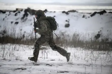 Russia's Unexpected Advance: Breaking Down the Ukraine-Russia Border Tensions