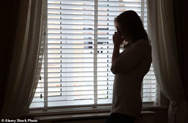 Sacramento Resident Unnerved by Mysterious Admiring Note Left Outside Home