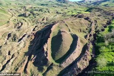 Scientists Claim Discovery of Noah's Ark Fossil in Turkey