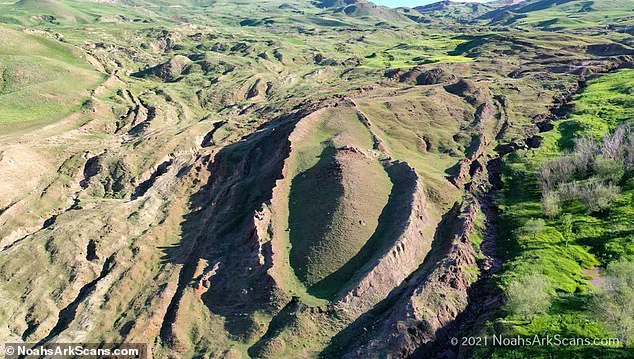 Scientists Claim Discovery of Noah's Ark Fossil in Turkey