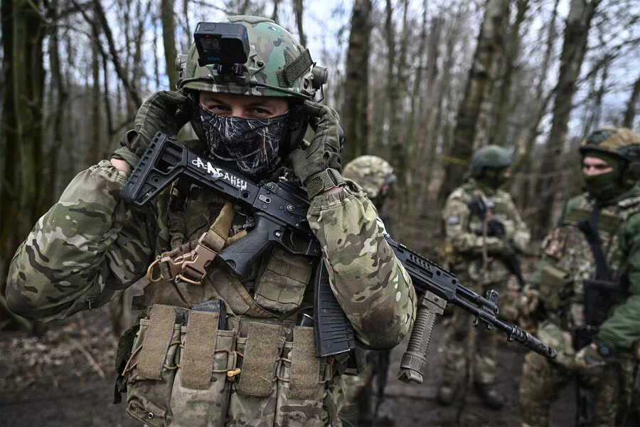 Ukraine Braces for Russian Multi-Pronged Offensive Across Thousand-Kilometer Front